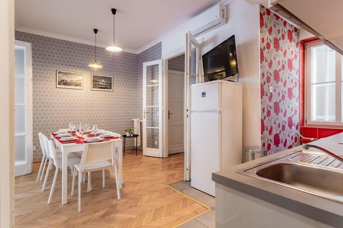 Home Away From Home In The Center Budapesta Exterior foto